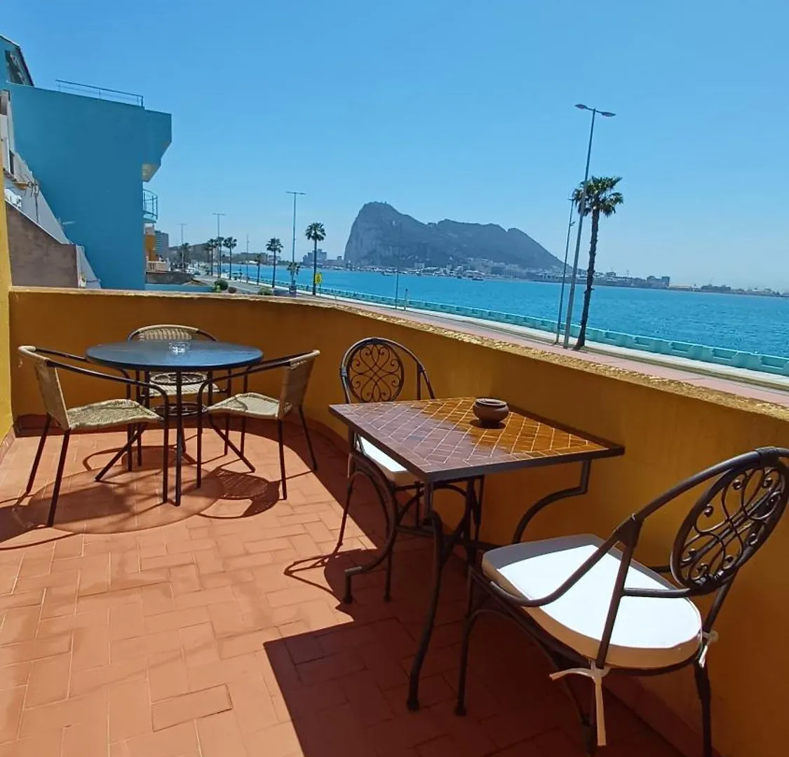 Gibraltar Views Guest House La Línea de la Concepción Espanha